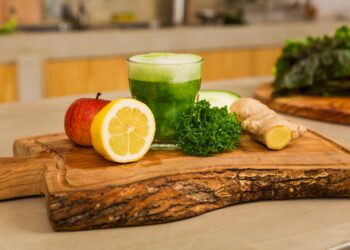 Cleansing the Body of Toxins with Green Juice