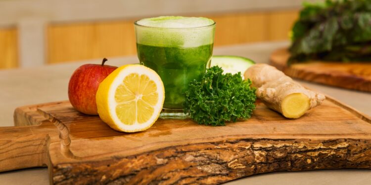Cleansing the Body of Toxins with Green Juice
